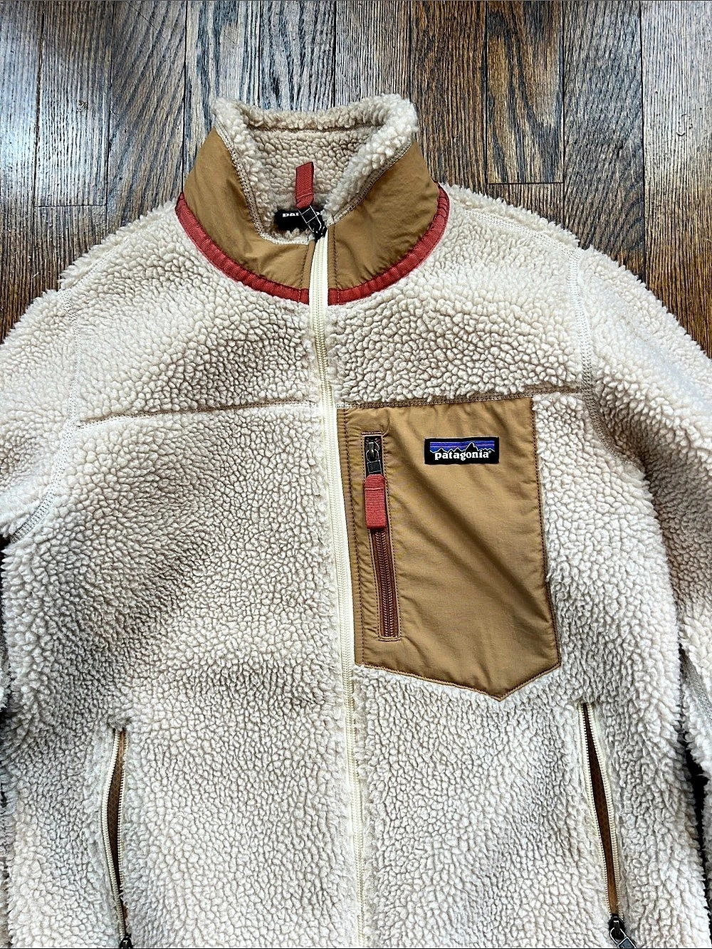 Patagonia Women'Small Classic Retro-X Jacket Fleece Cream & Brown Small - Picture 2 of 4